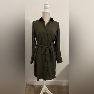 NWT green button up belted dress, size XS